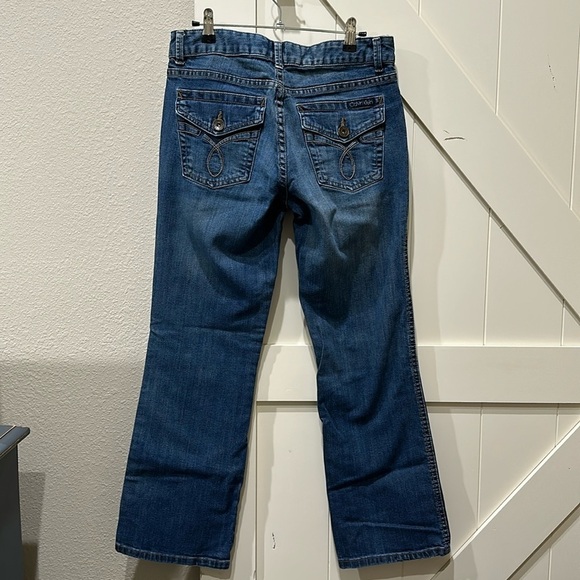 Calvin Klein jeans. Size 8. Great condition.Waist 15” flat. Inseam 28”.Rise 9.5” - Picture 1 of 4